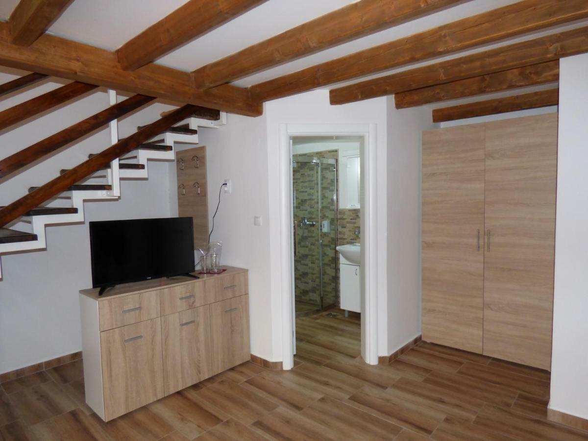 Vetrenjaca 2*